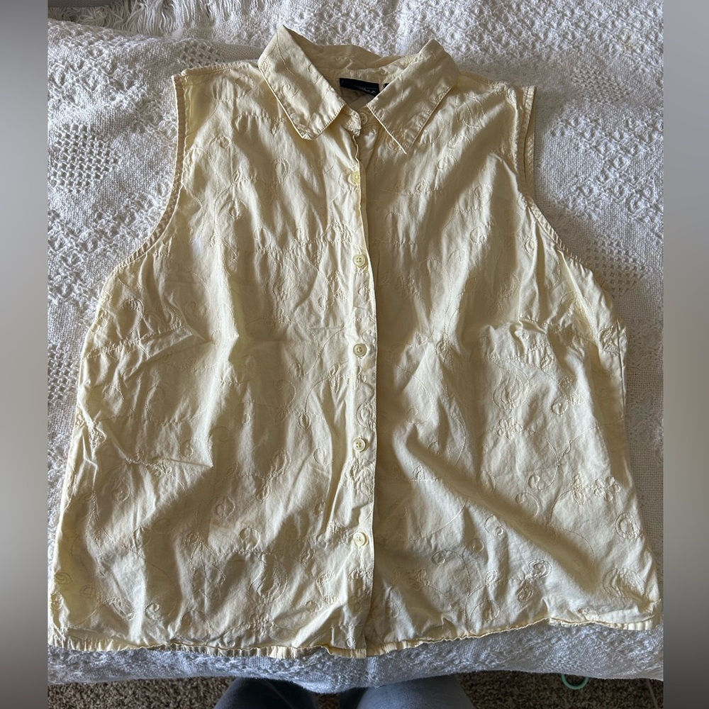 Sonoma Vintage 90s vest, yellow embroidered